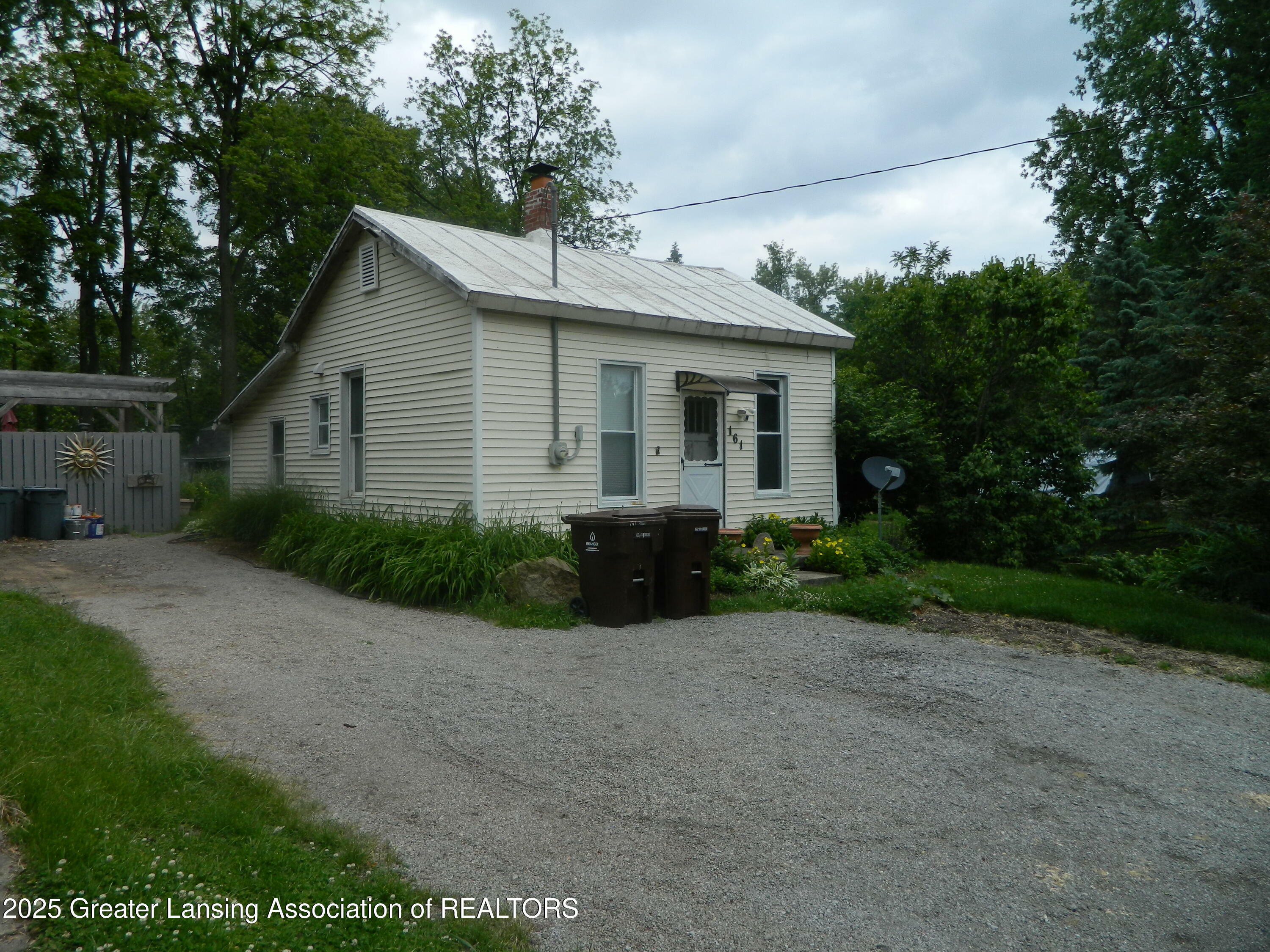 161 Okemos Road  Mason MI 48854 photo