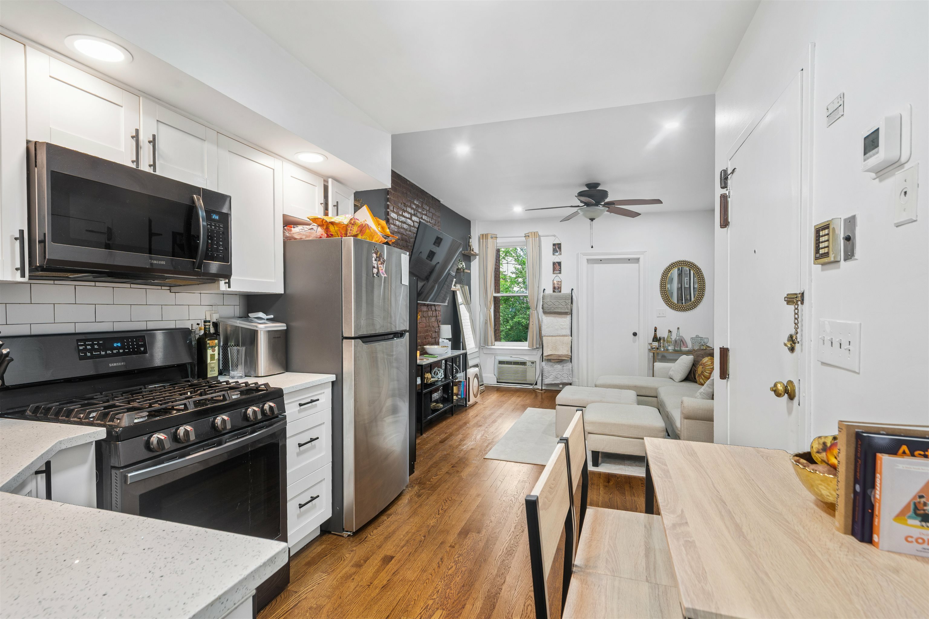 Property Photo: 422 Grand St 4 NJ 07030
