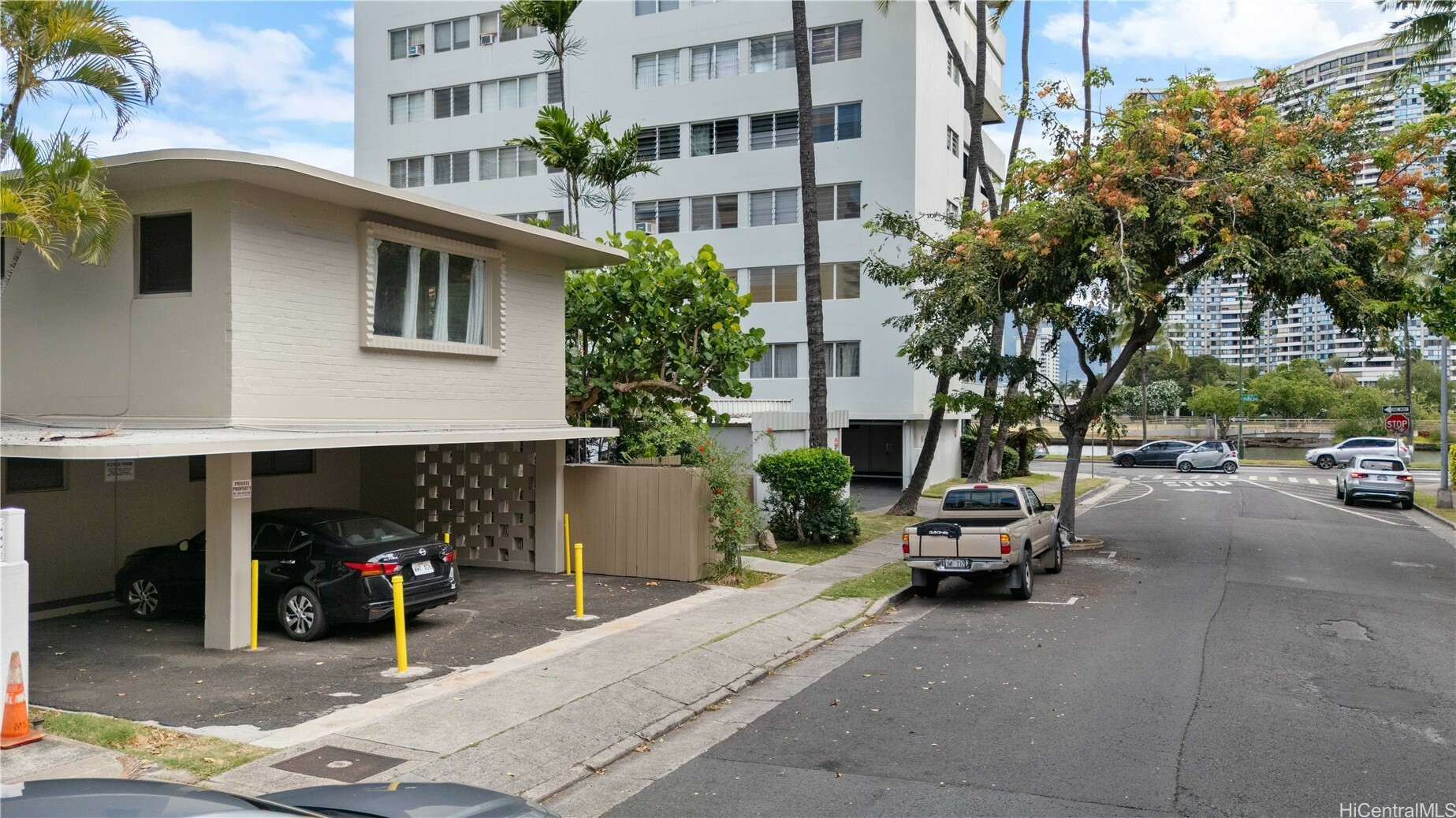 Property Photo: 454 Kuamoo Street HI 96815