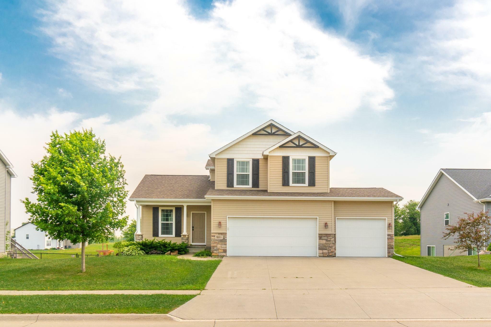 3015 Timber Cove  Cedar Falls IA 50613 photo
