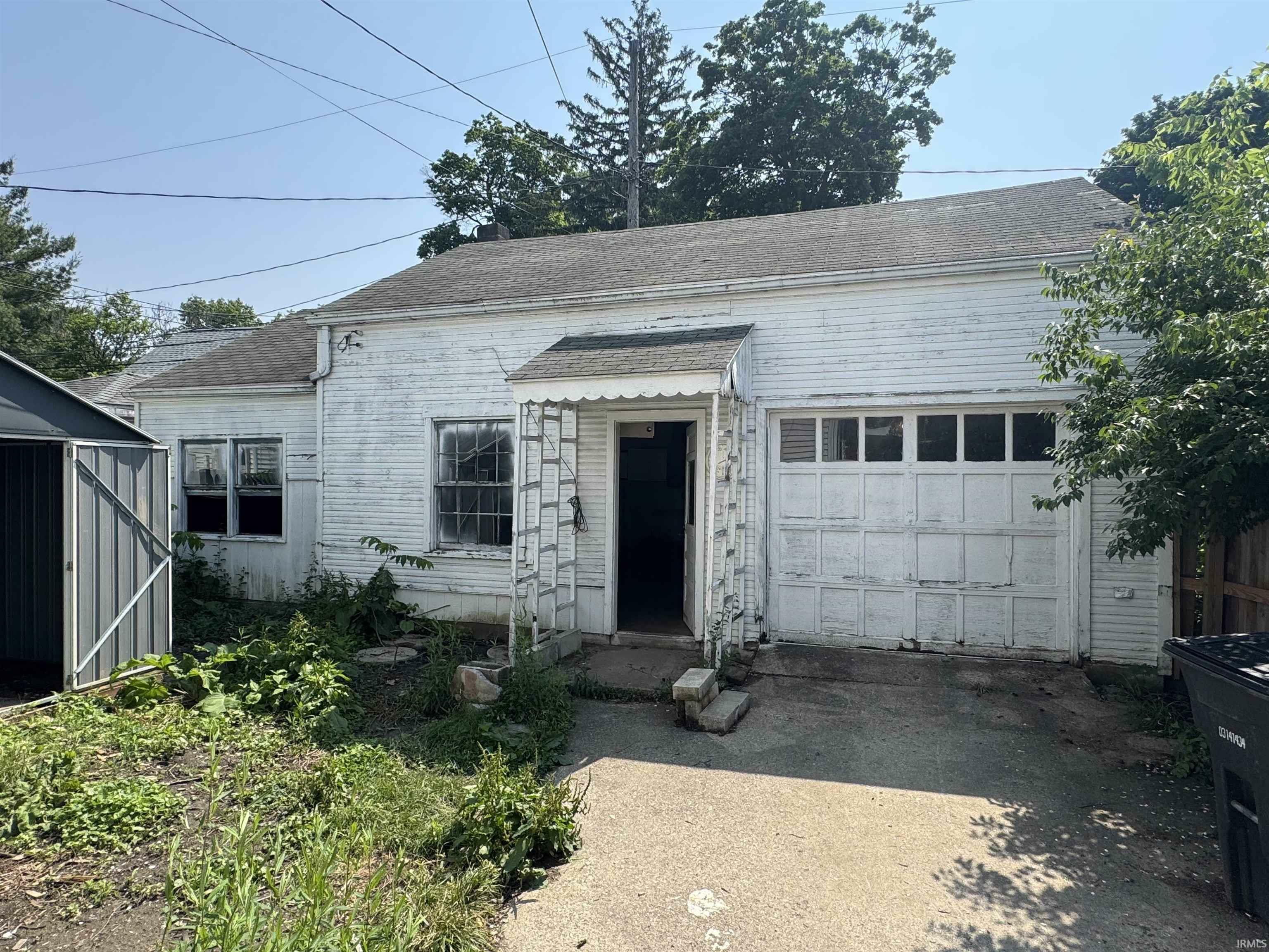 Property Photo: 2605 Fairfield View Place IN 46807