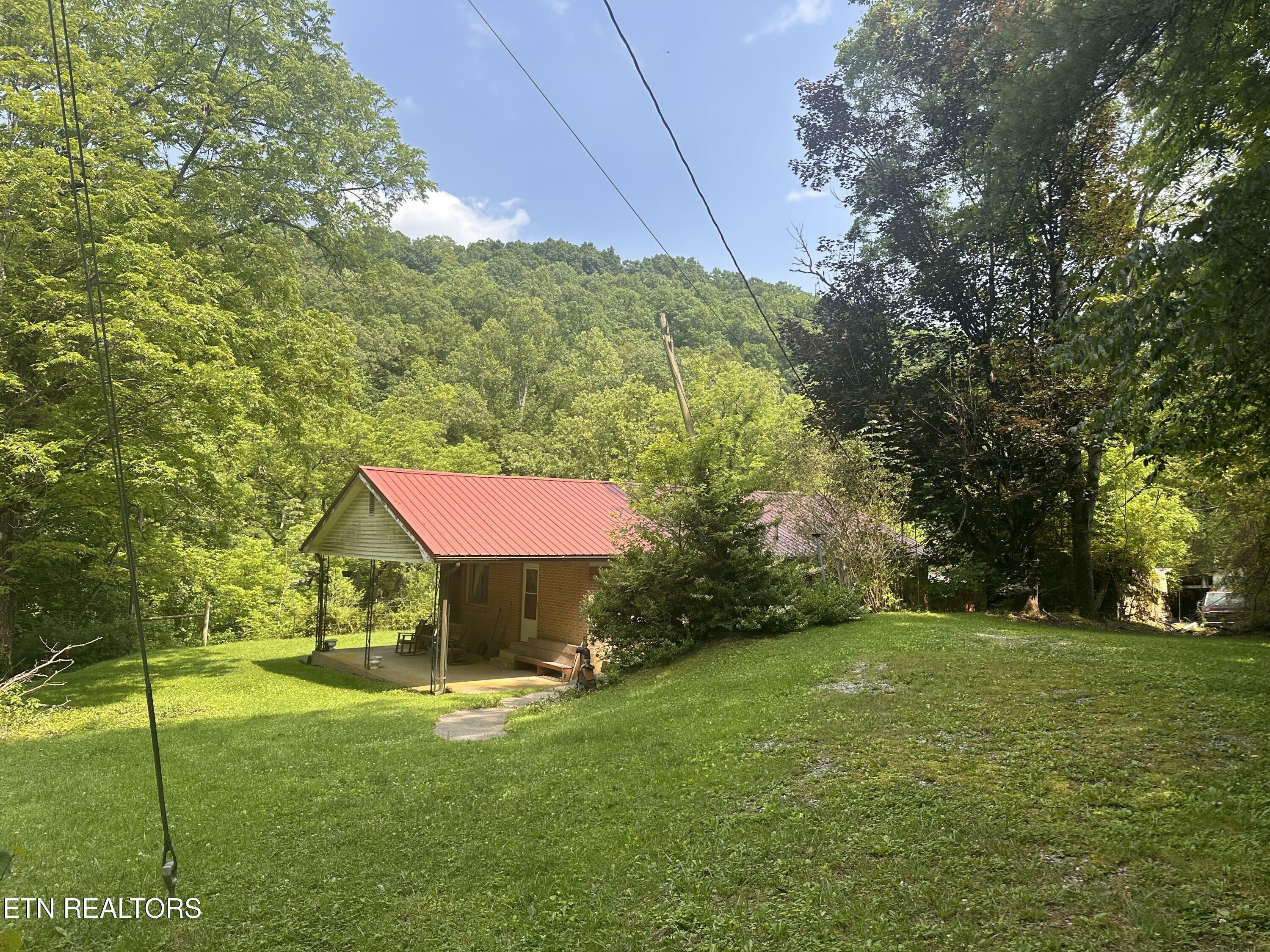 Property Photo: 187 Van Huss Rd VA 24281