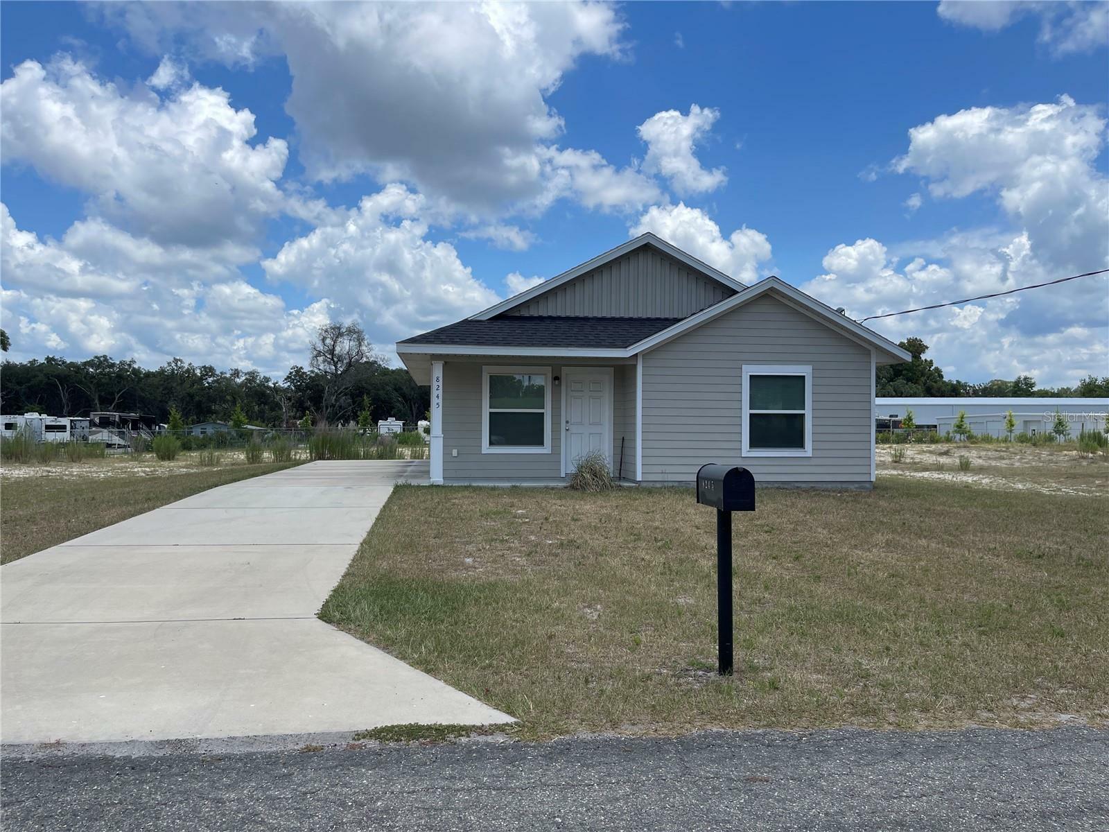 Property Photo: 8245 E Rosko Court FL 34436
