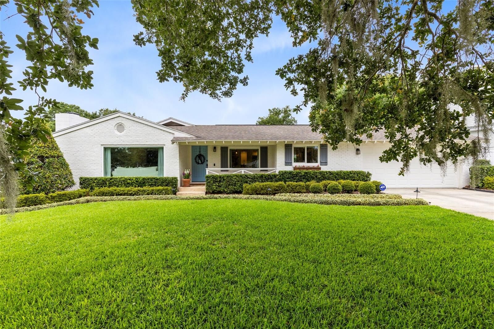 Property Photo: 609 Langholm Drive FL 32789