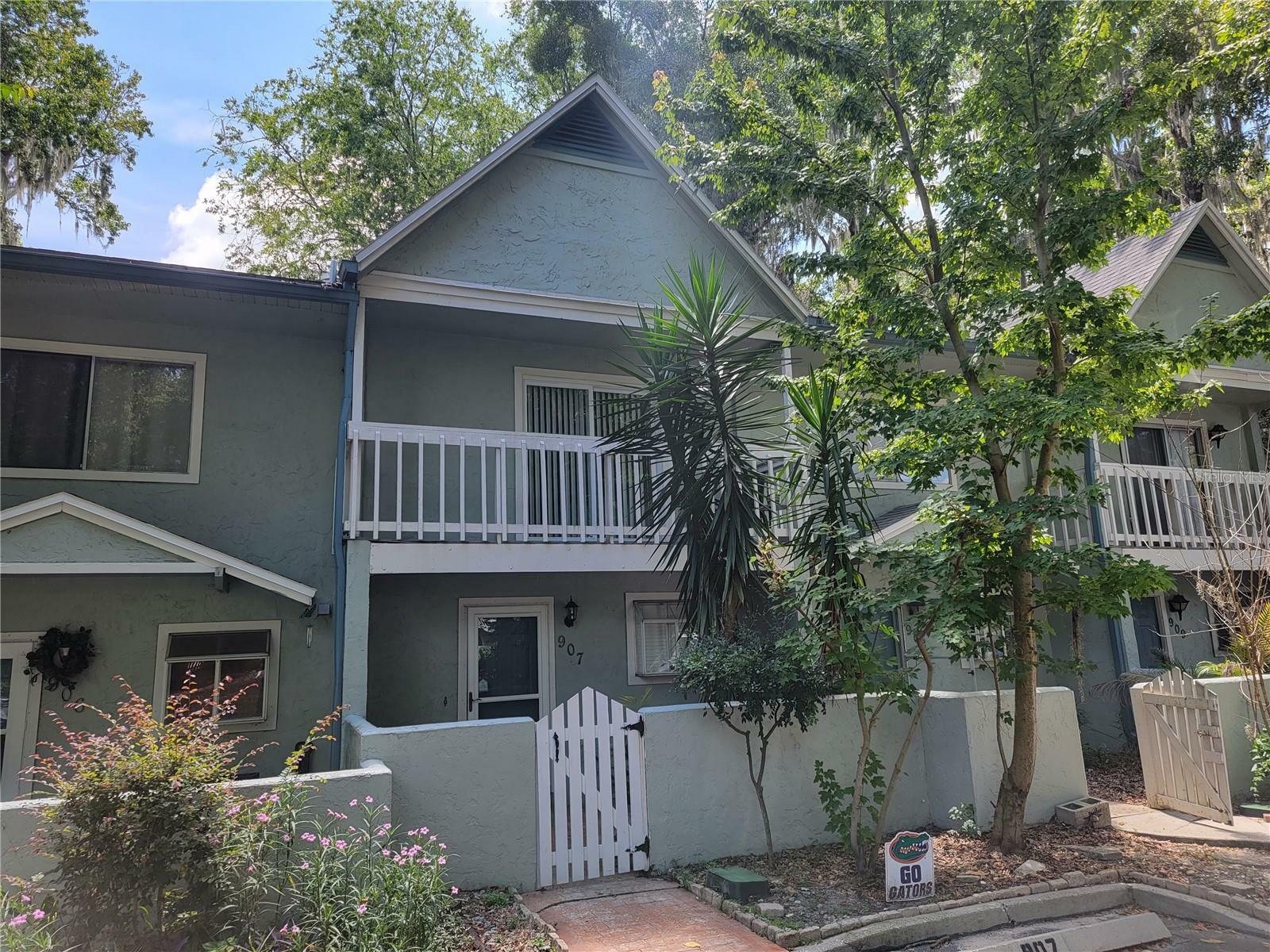 Property Photo: 4411 SW 34th Street 907 FL 32608