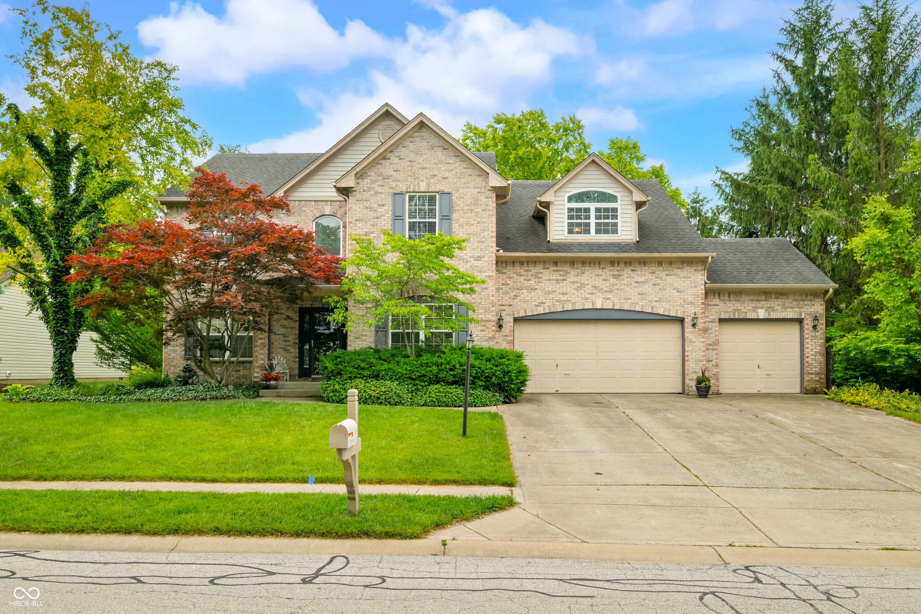 Property Photo: 1245 Elm Grove Lane IN 46143