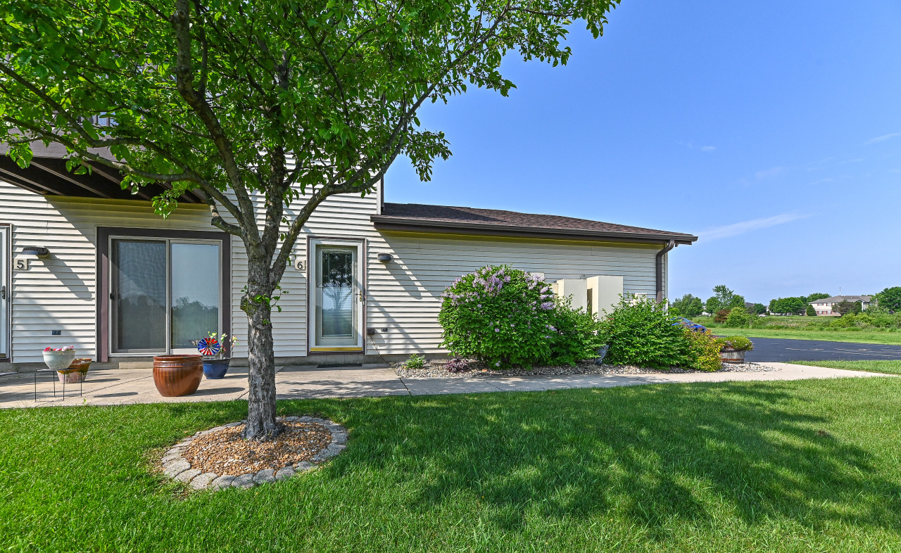 Property Photo: 7220 Mariner Dr 6 WI 53406