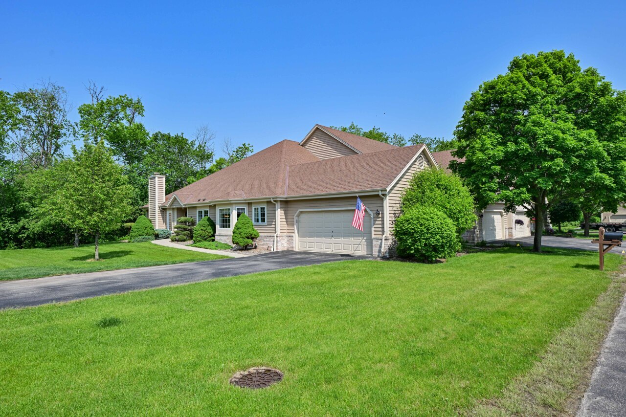 2875 River Birch Dr A  Brookfield WI 53045 photo