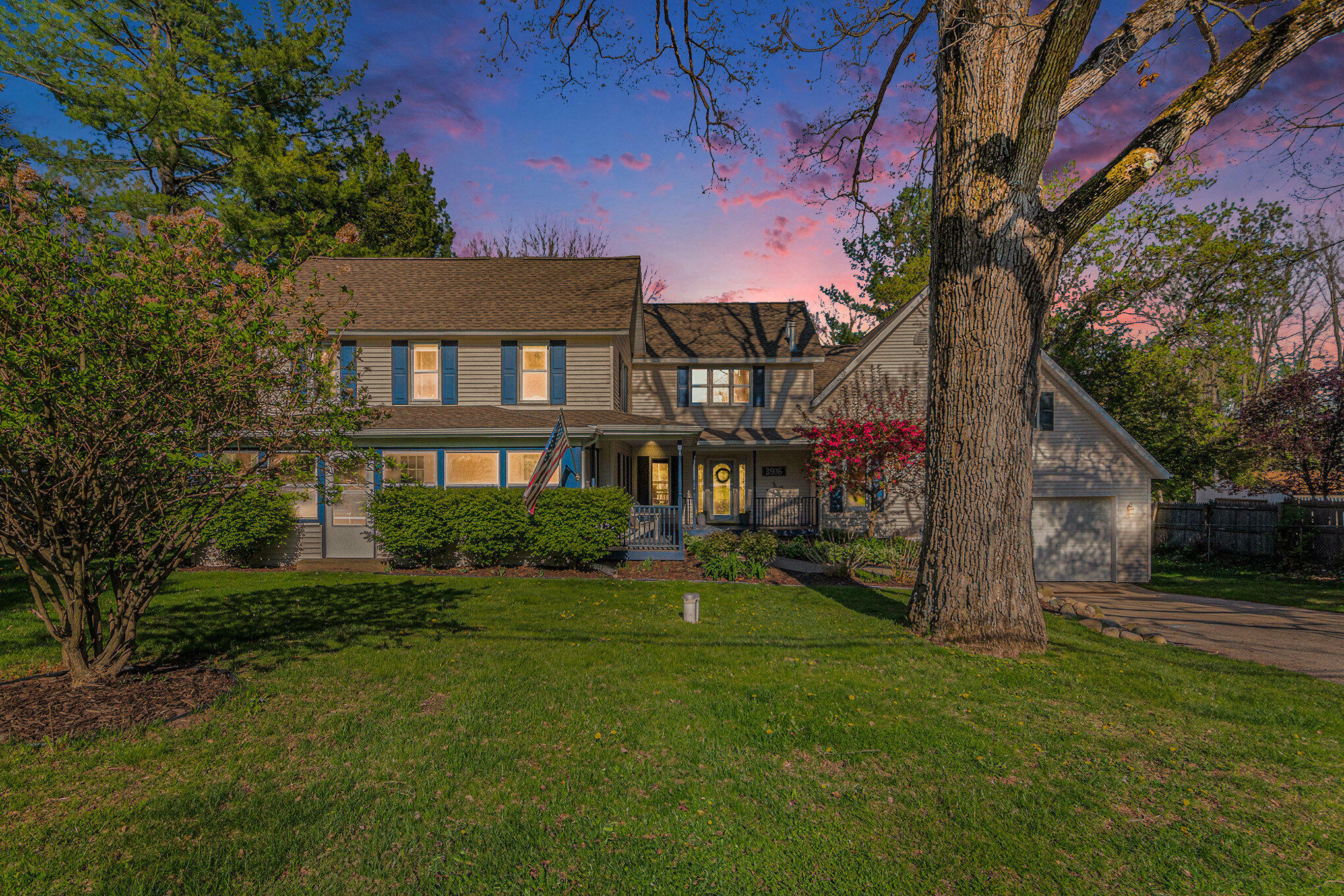 Property Photo:  3916 Grand River Drive  MI 49525 