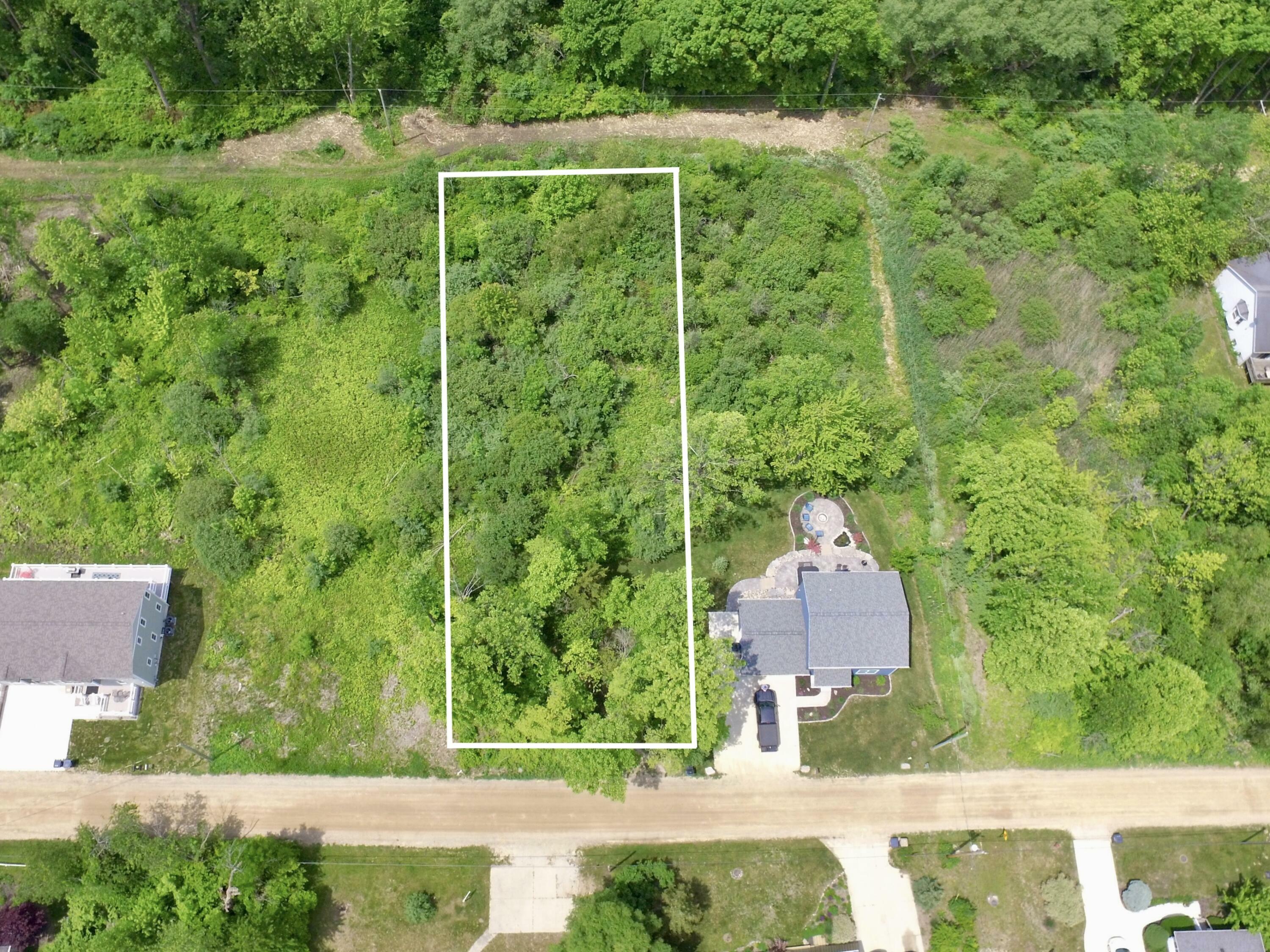 Property Photo:  80 Pershing Avenue  MI 49090 