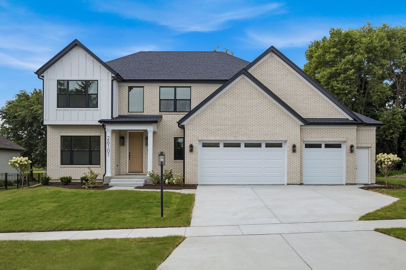 Property Photo:  26101 W Forrester Drive  IL 60585 