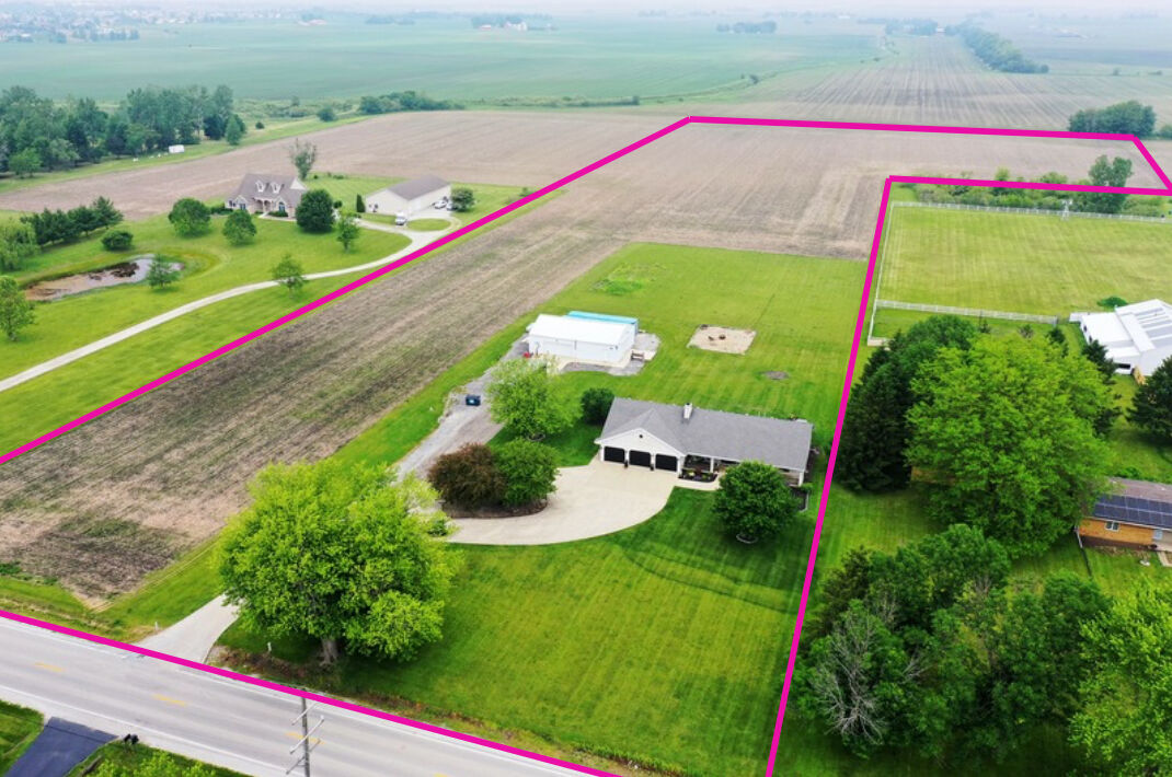 Property Photo: 3421 E 3000 N Road IL 60914
