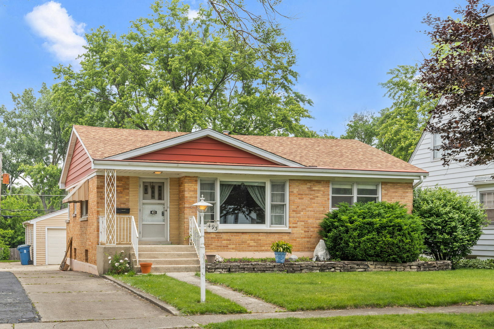 493 W Avery Street  Elmhurst IL 60126 photo