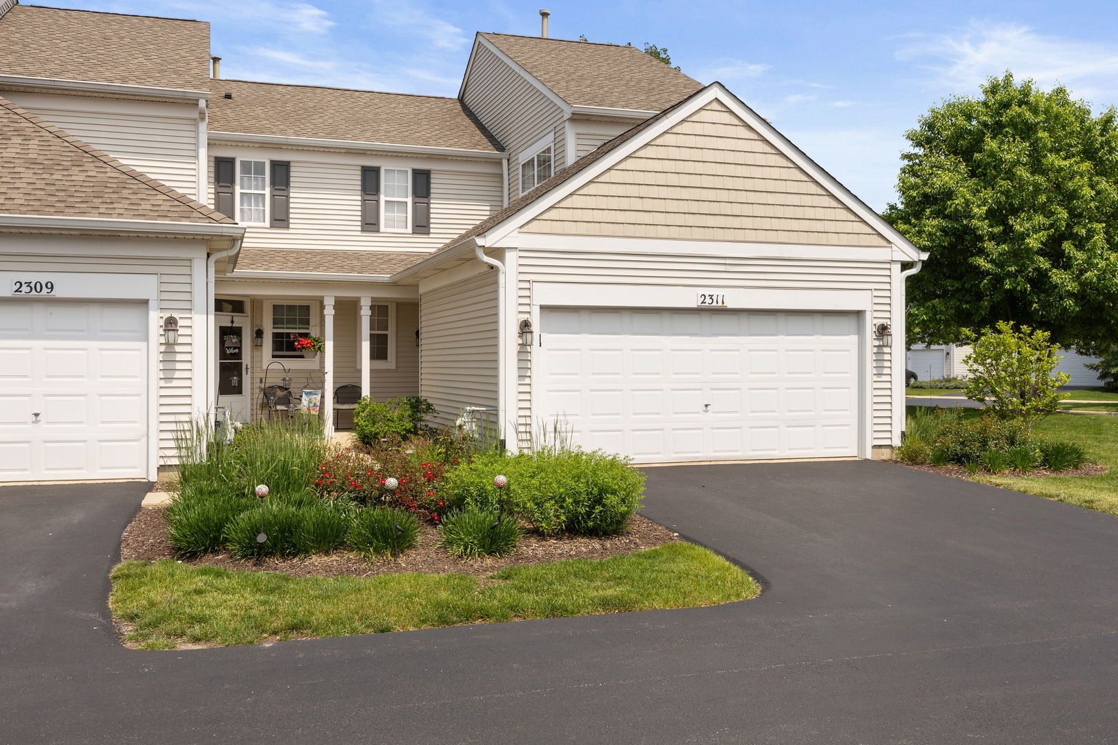 Property Photo: 2311 Sheehan Drive IL 60564