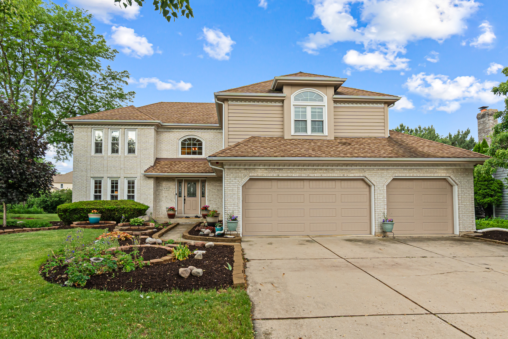 1440 Monarch Circle  Naperville IL 60564 photo