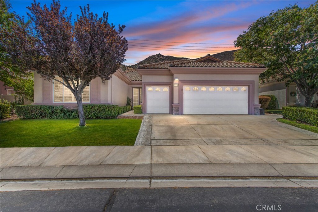Property Photo:  2214 Birdie Drive  CA 92220 