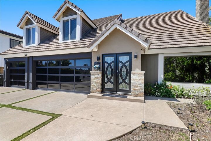 Property Photo:  536 S Circulo Lazo  CA 92807