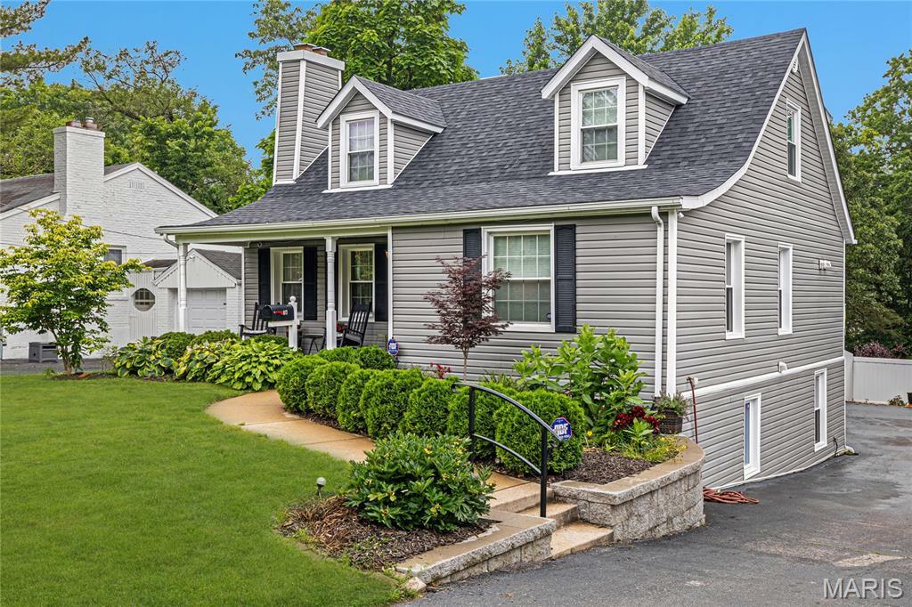 Property Photo: 817 S Ballas Road MO 63122