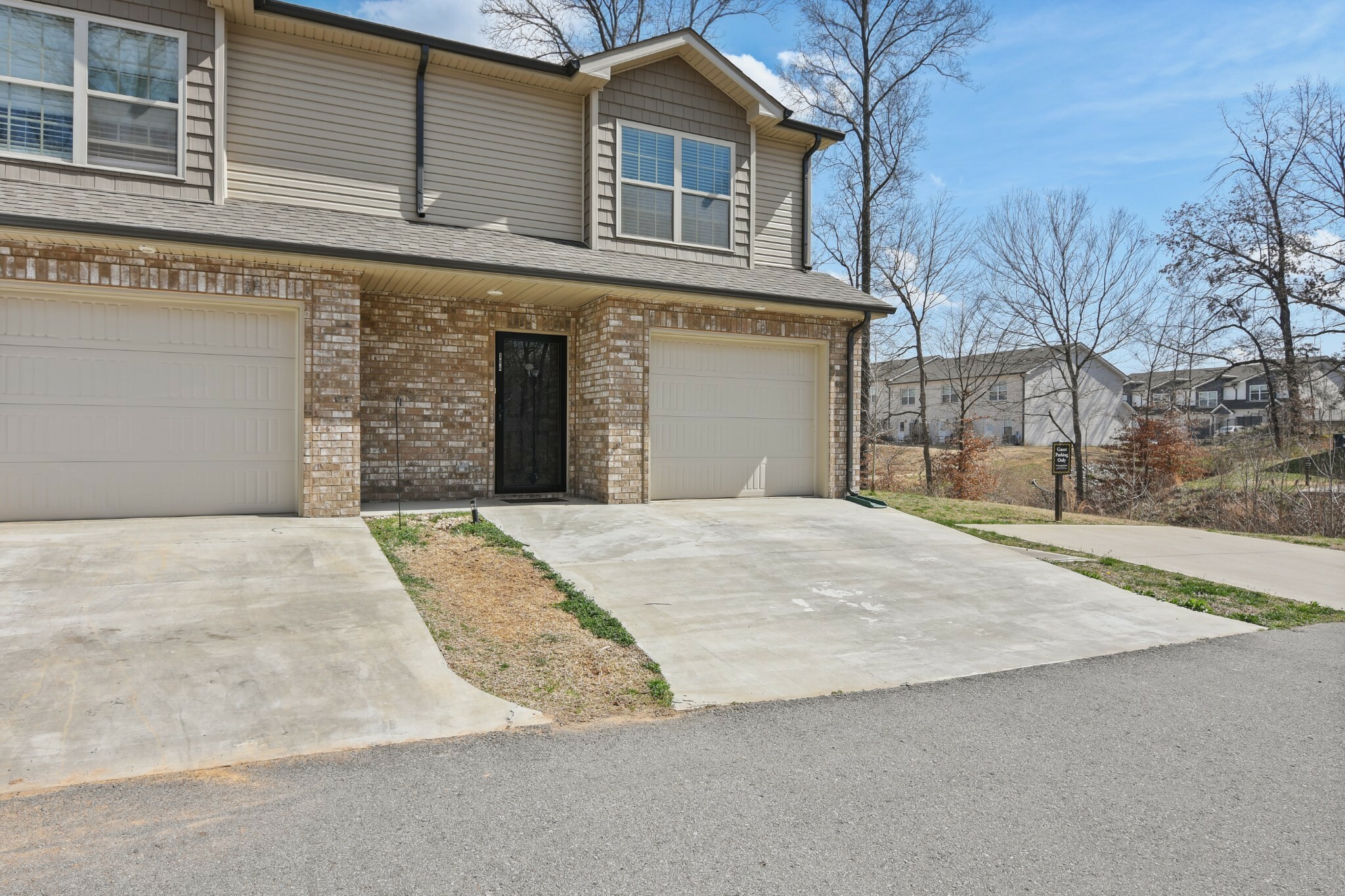 Property Photo: 135 Country Ln 304 TN 37043