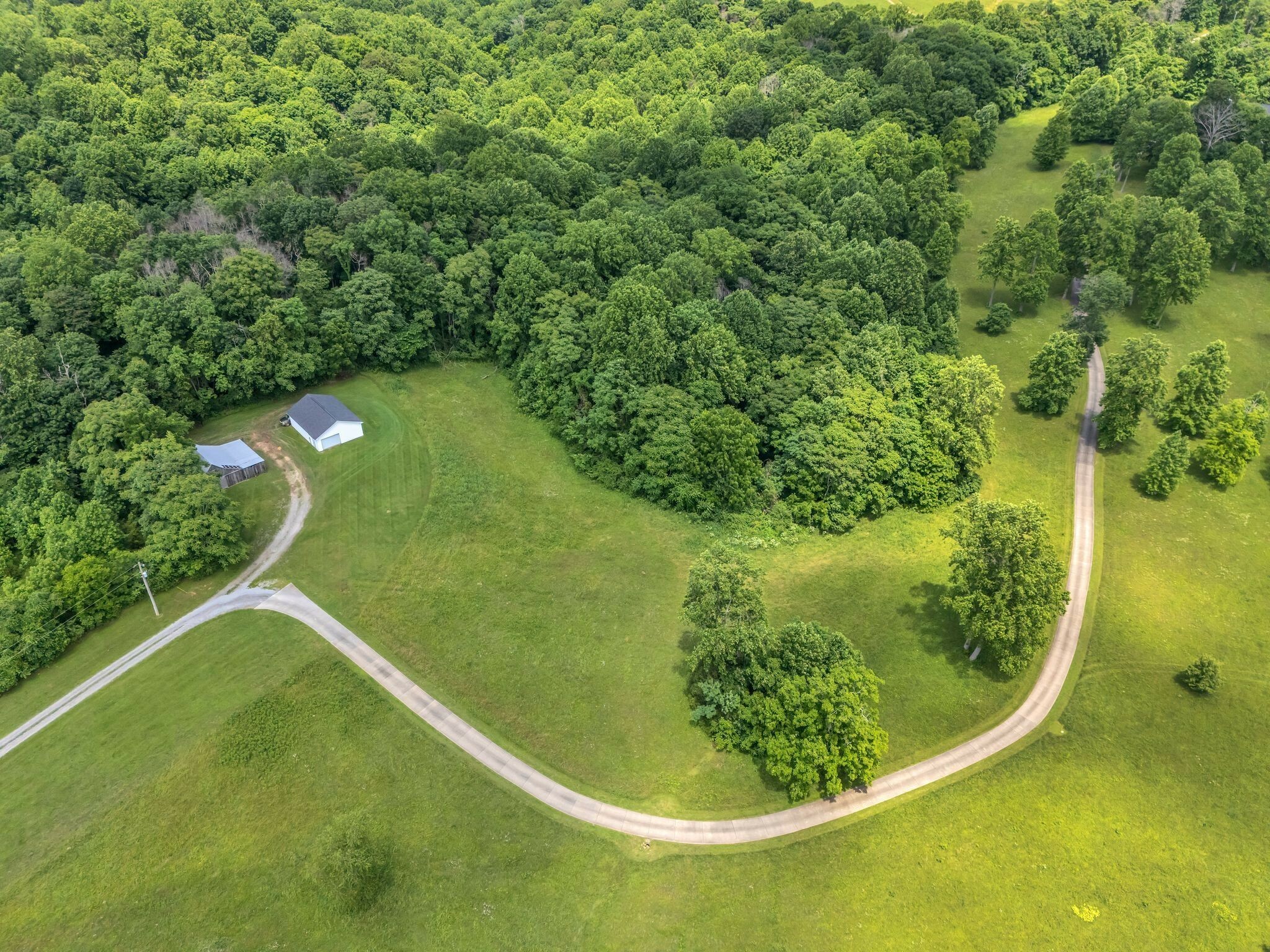 904 Weeping Willow Rd  Hendersonville TN 37075 photo