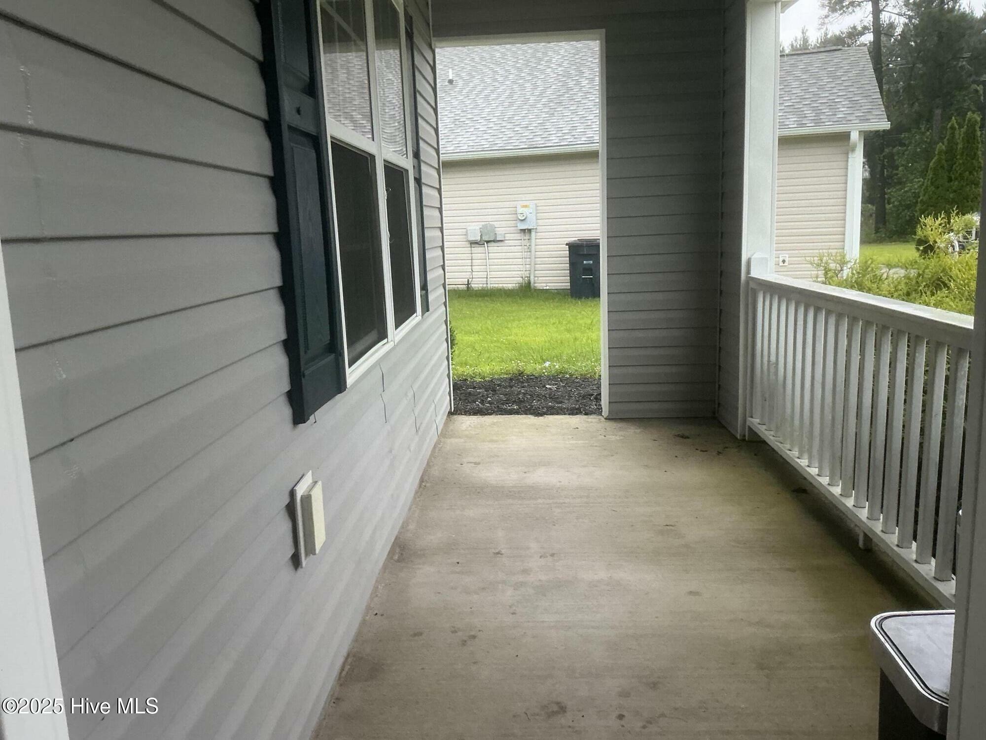Property Photo: 4015 W T Whitehead Drive NC 28546