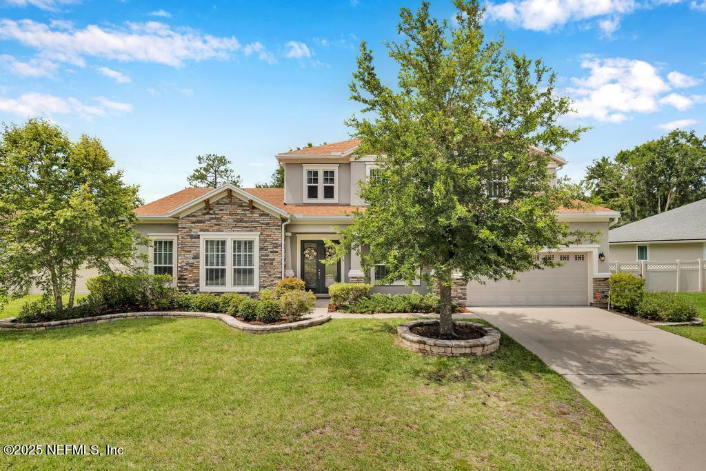Property Photo: 3843 Mediterranean Court FL 32223