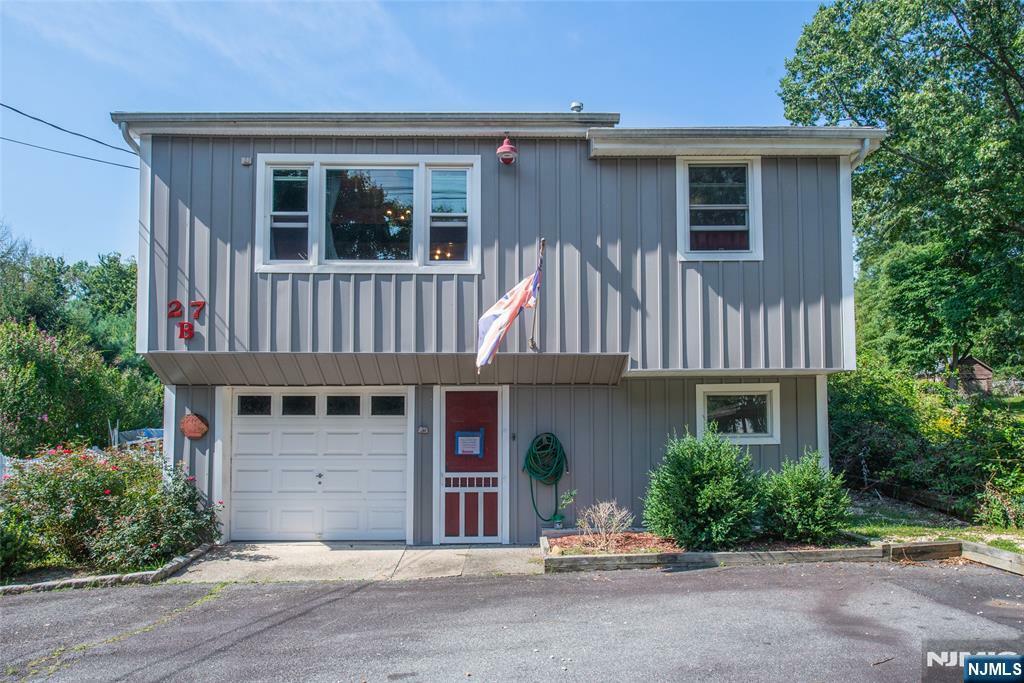 Property Photo:  27B Taylortown Road  NJ 07045 