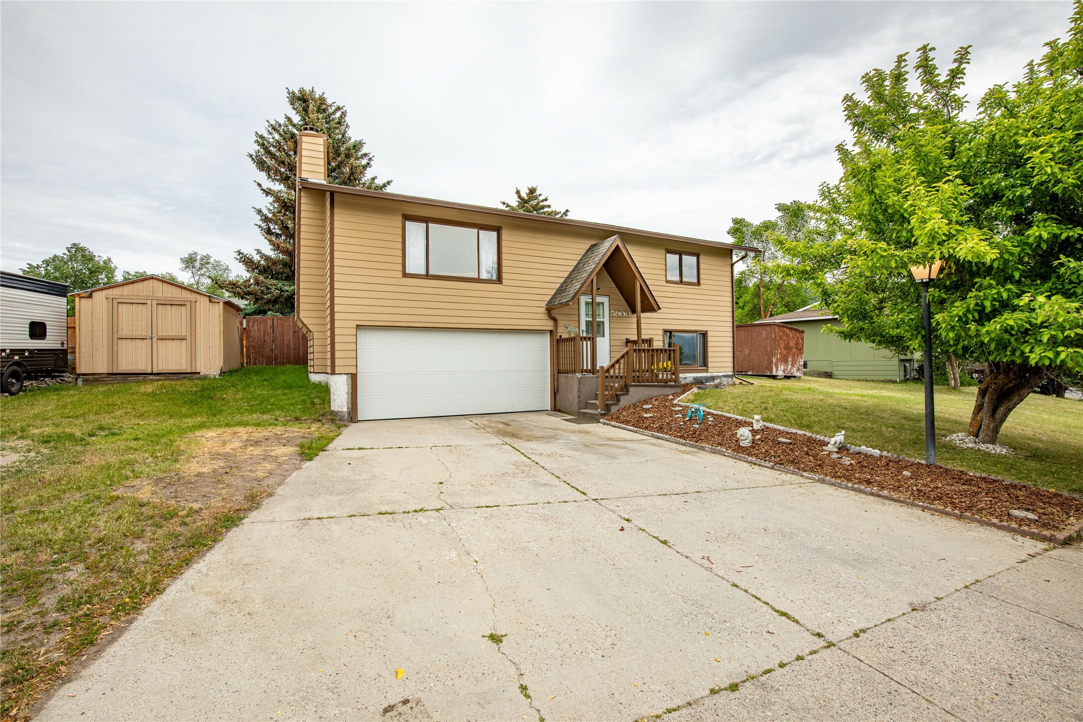 Property Photo: 5900 Longview Drive MT 59803