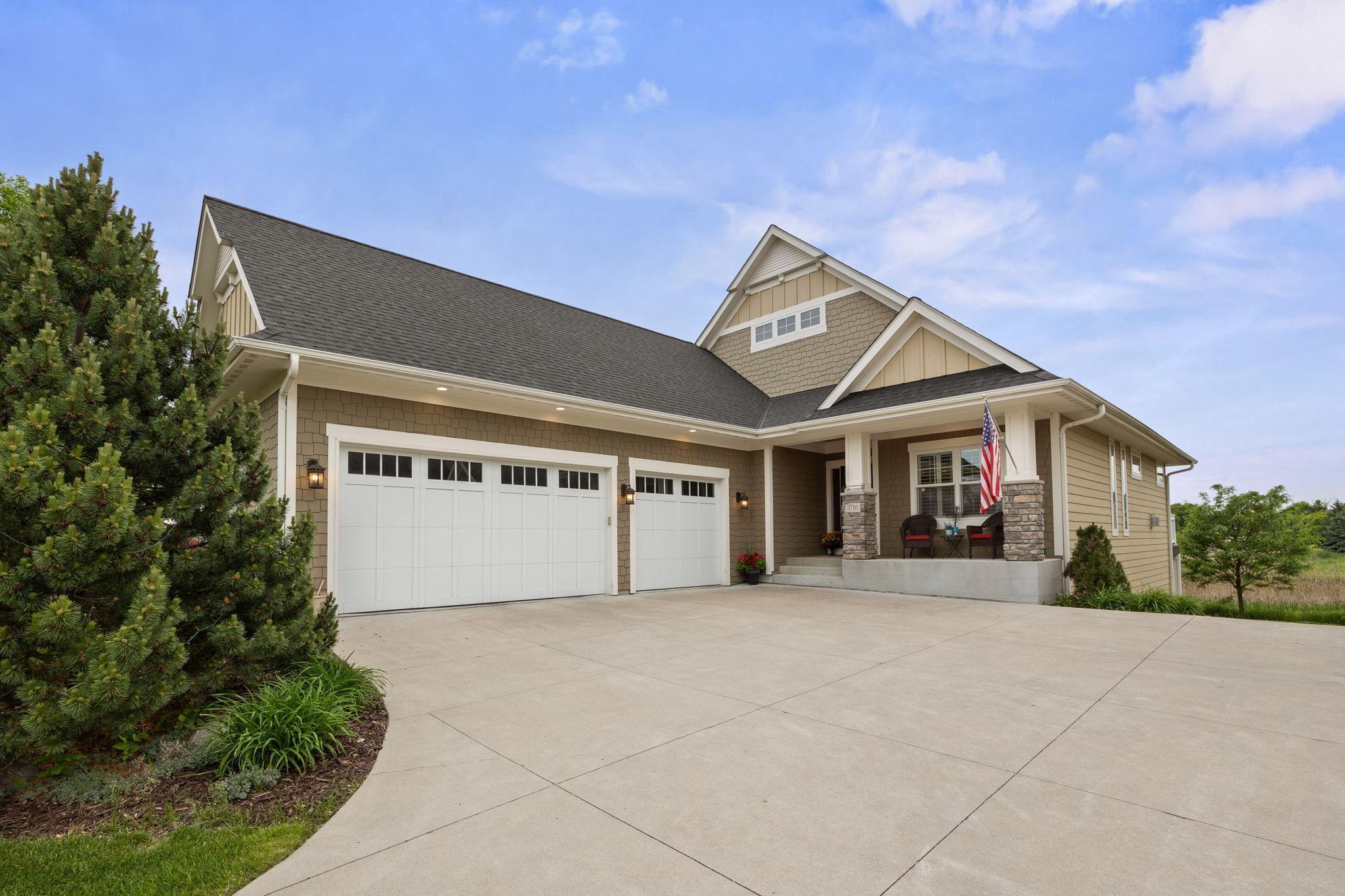 Property Photo:  3710 Talero Curve  MN 55318 