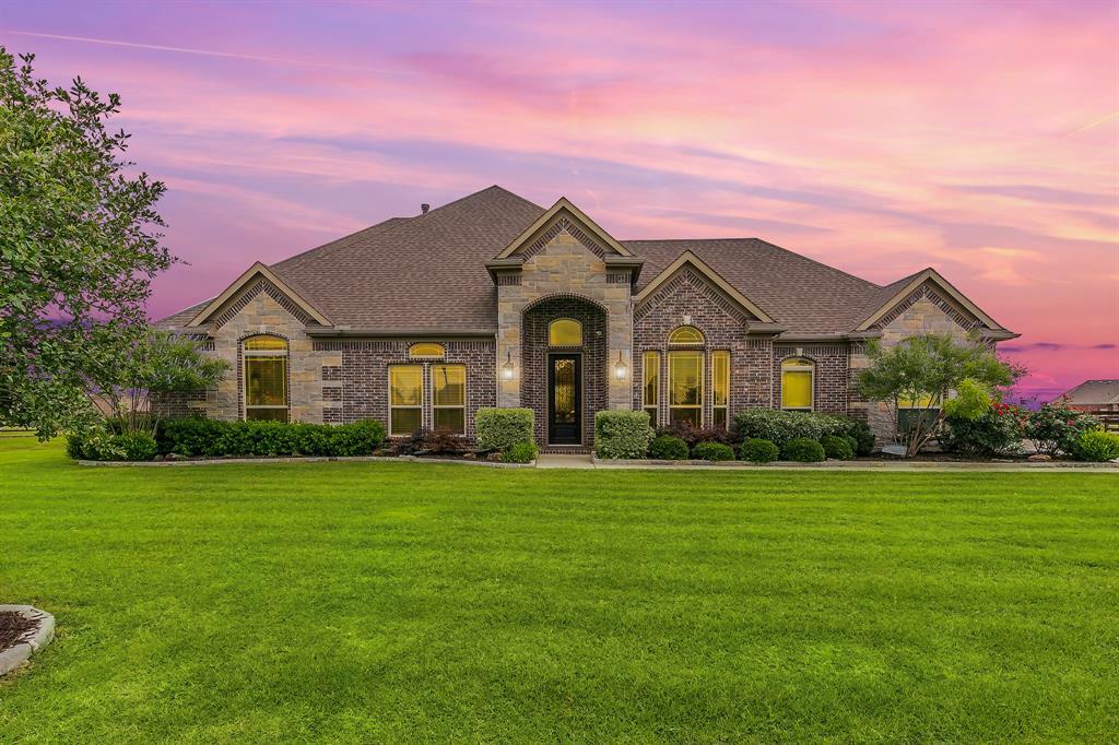 Property Photo: 2801 Prairie View Drive TX 76226