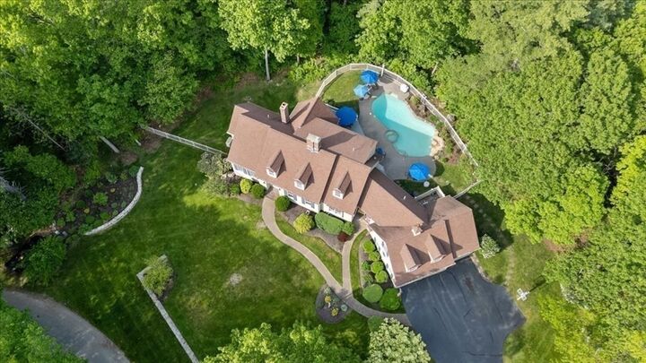 Property Photo: 9 Perley Ln MA 01921
