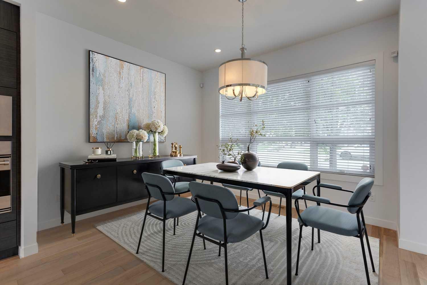 Photo de la propriété: 3112 5 Street NW AB T2M 3C9