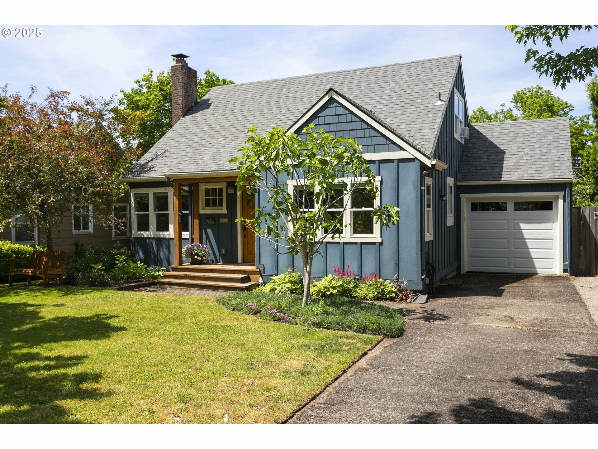 Property Photo: 4110 NW Spruce St WA 98660