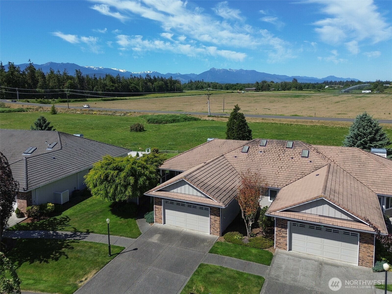 Property Photo: 40 Cascadia Loop WA 98382