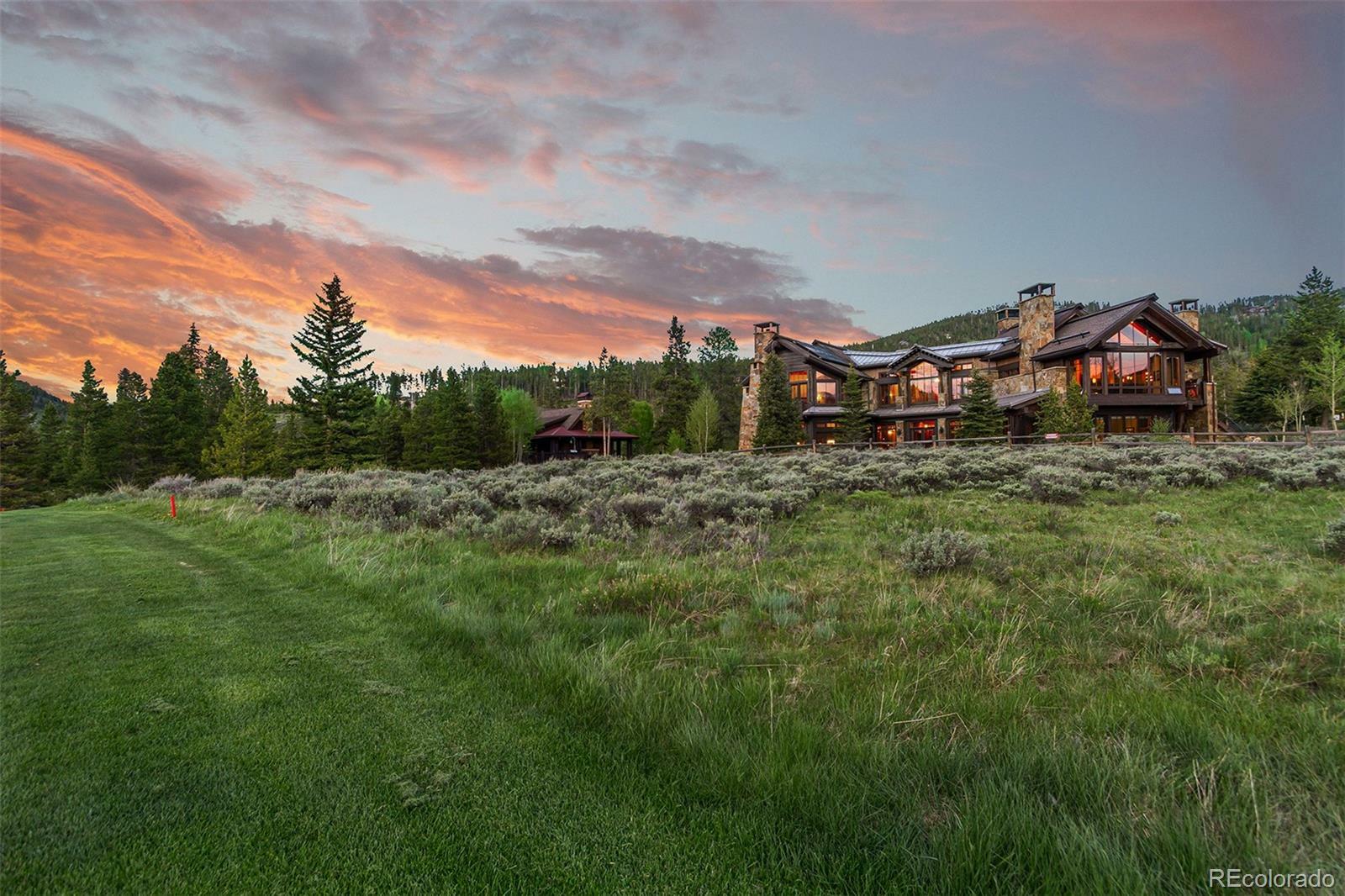 Property Photo: 220 Cottonwood Circle CO 80424