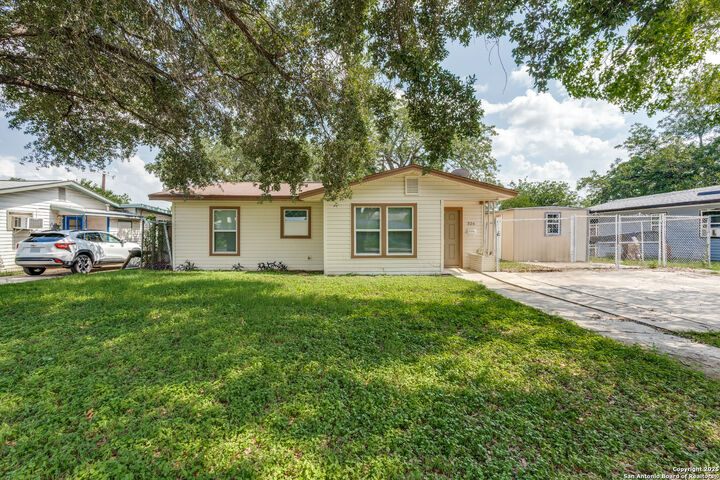 326 Sublett  San Antonio TX 78223 photo