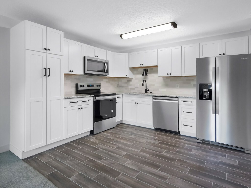 Property Photo: 371 W 4th Street 103 CO 80498