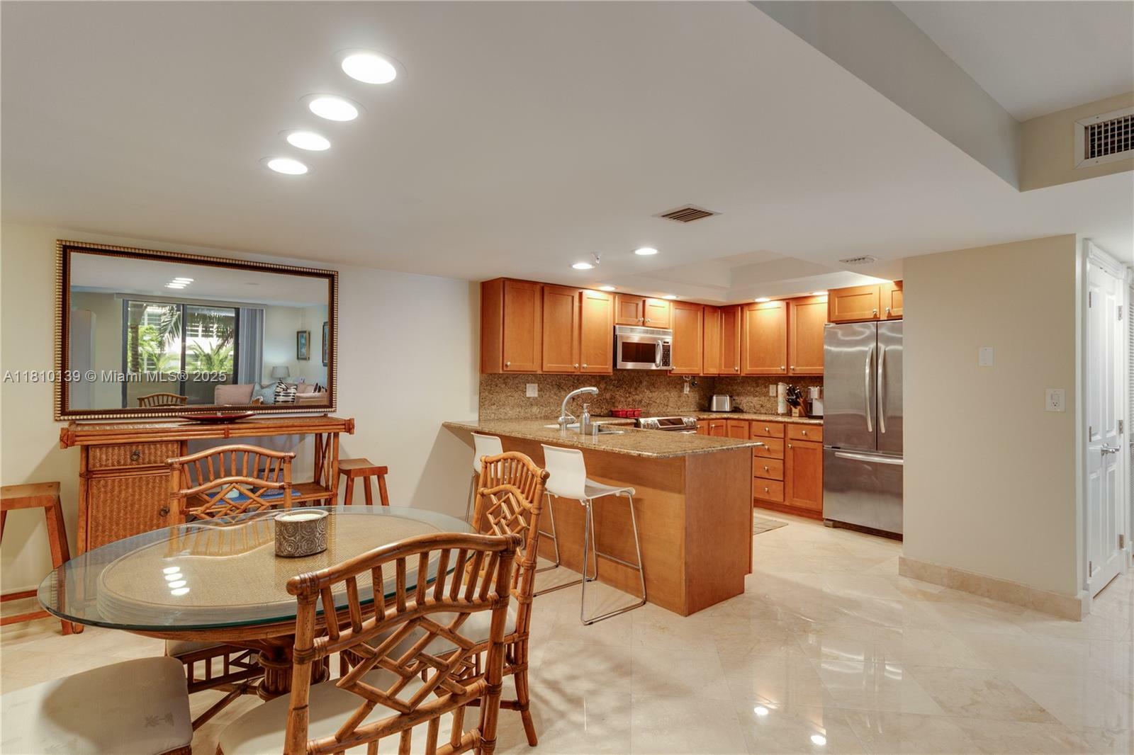 Property Photo: 1623 Collins Ave 509 FL 33139
