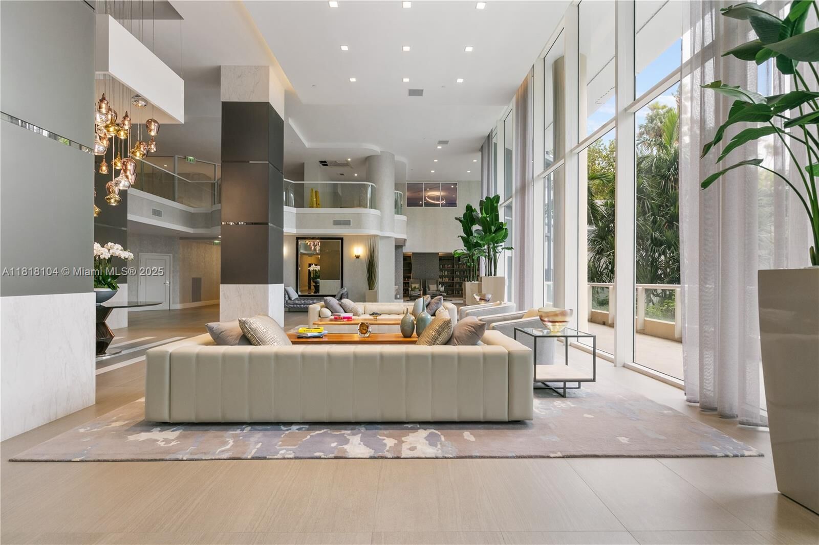 Property Photo:  21150 Point Place Lph 2902  FL 33180 