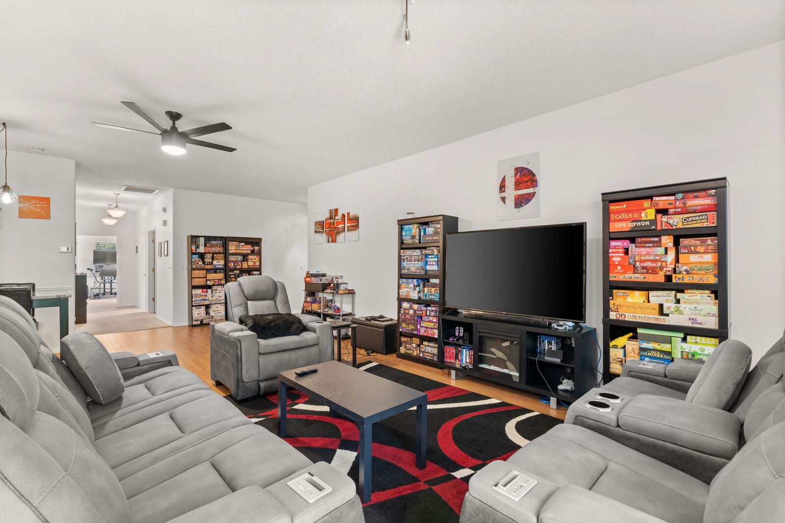 Property Photo: 3 Canyon Cliff Dr NM 87508