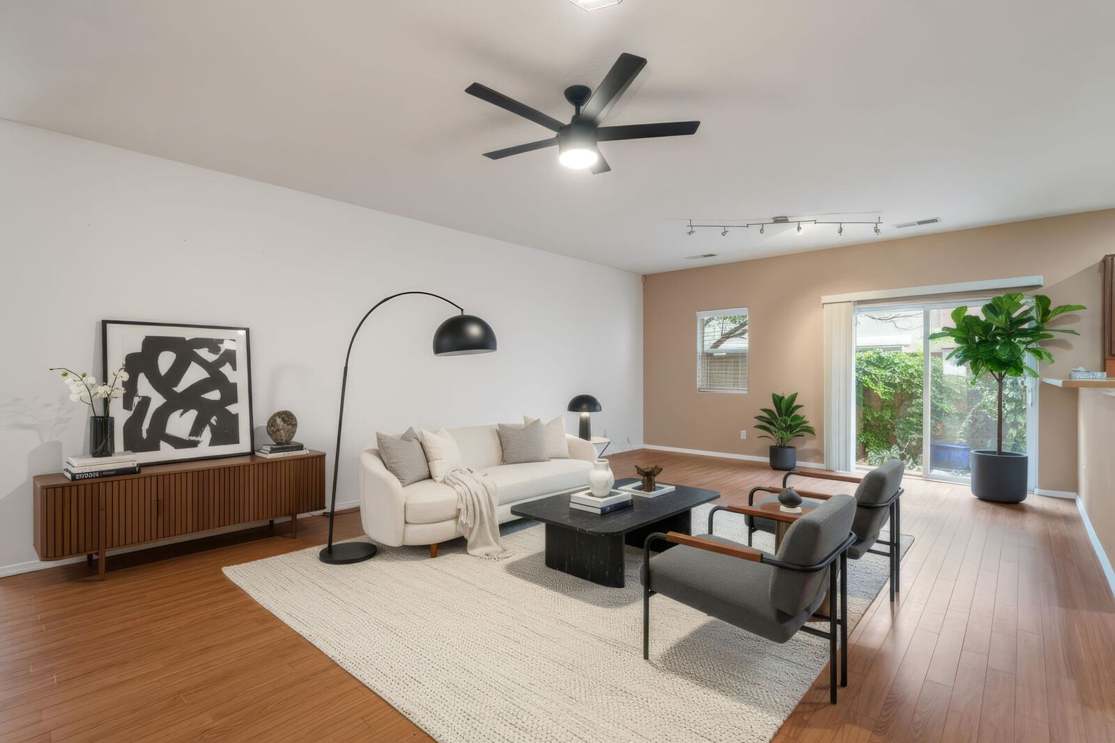 Property Photo:  3 Canyon Cliff Dr  NM 87508 