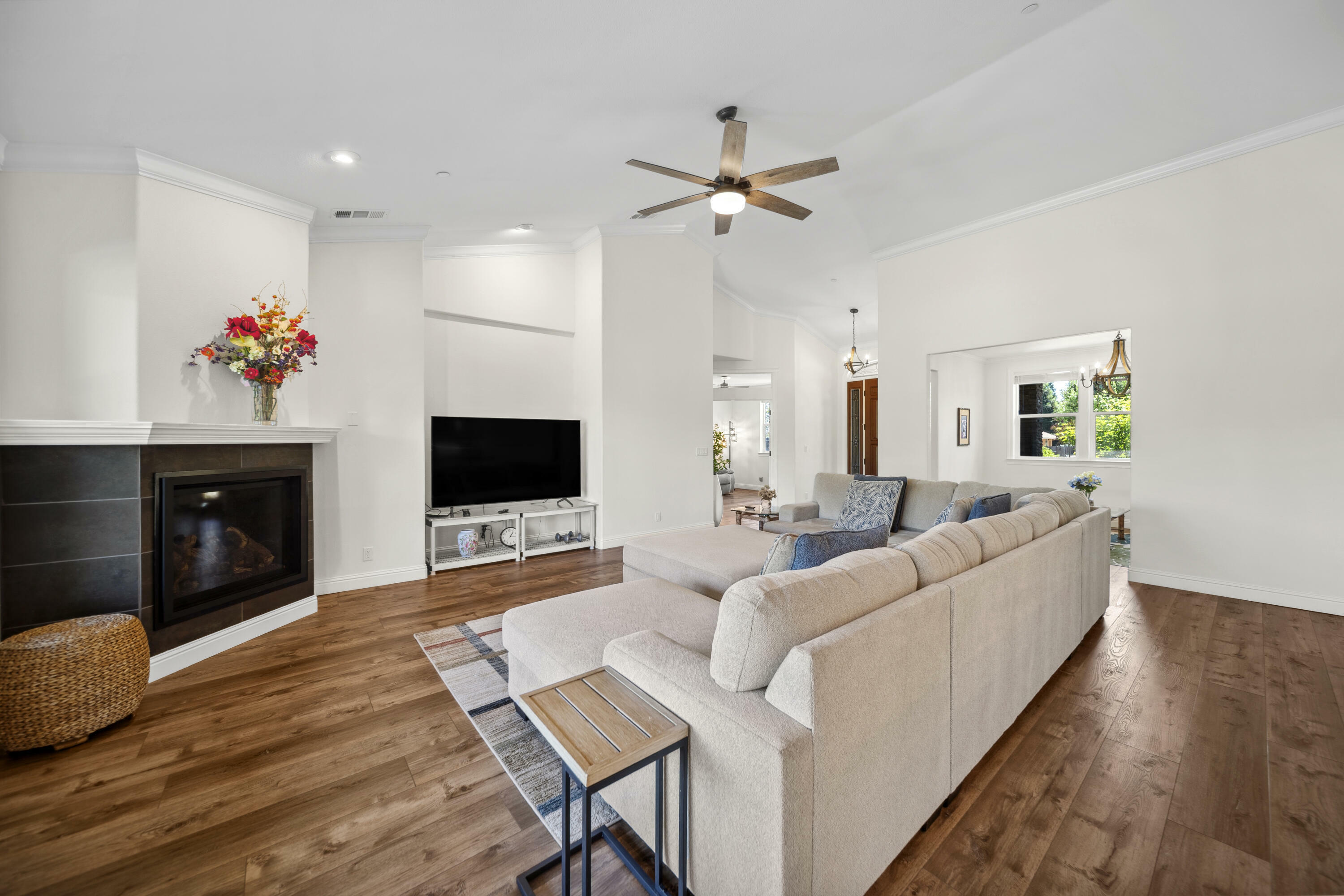 Property Photo: 4648 Kilkee Drive CA 96001