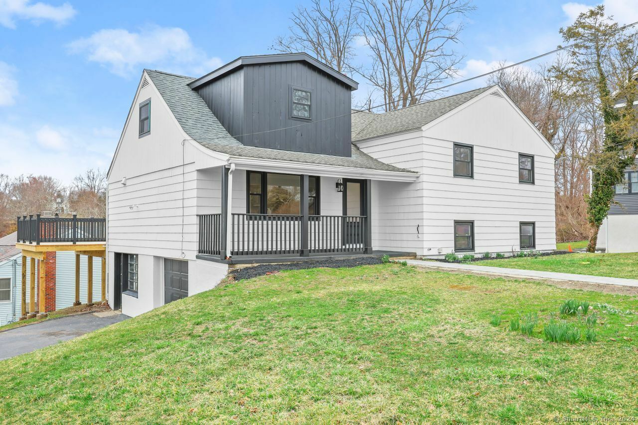 Property Photo: 141 Ridgewood Drive CT 06460