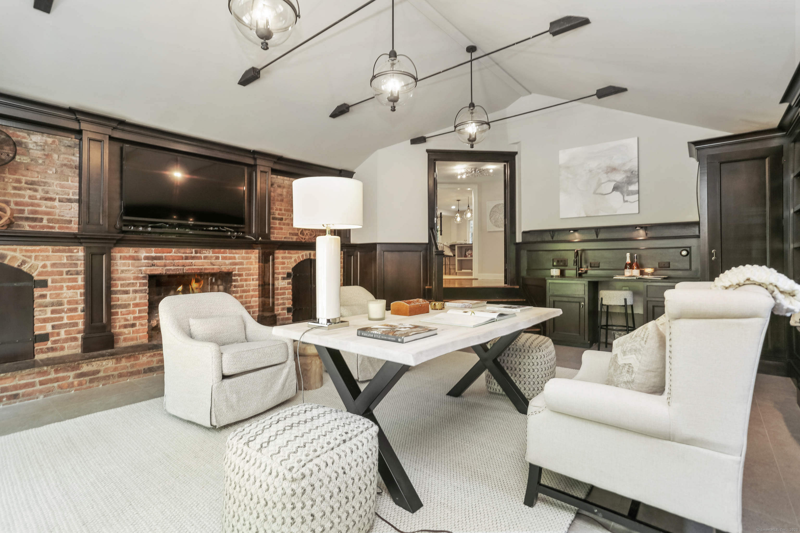Property Photo: 158 Linden Tree Road CT 06897