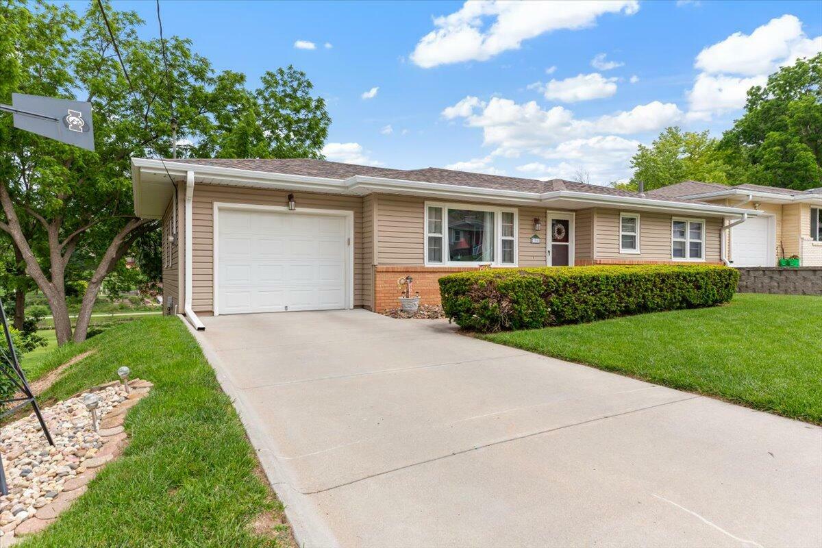 Property Photo: 105 Zenith Drive IA 51503