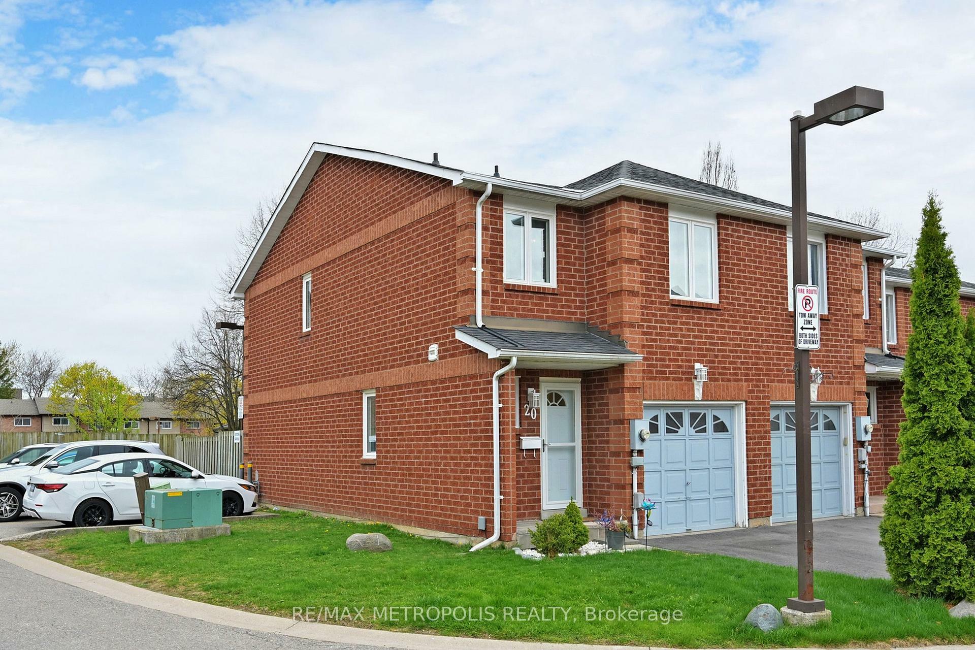 Photo de la propriété: 811 Wilson Road N 20 ON L1G 7Z5