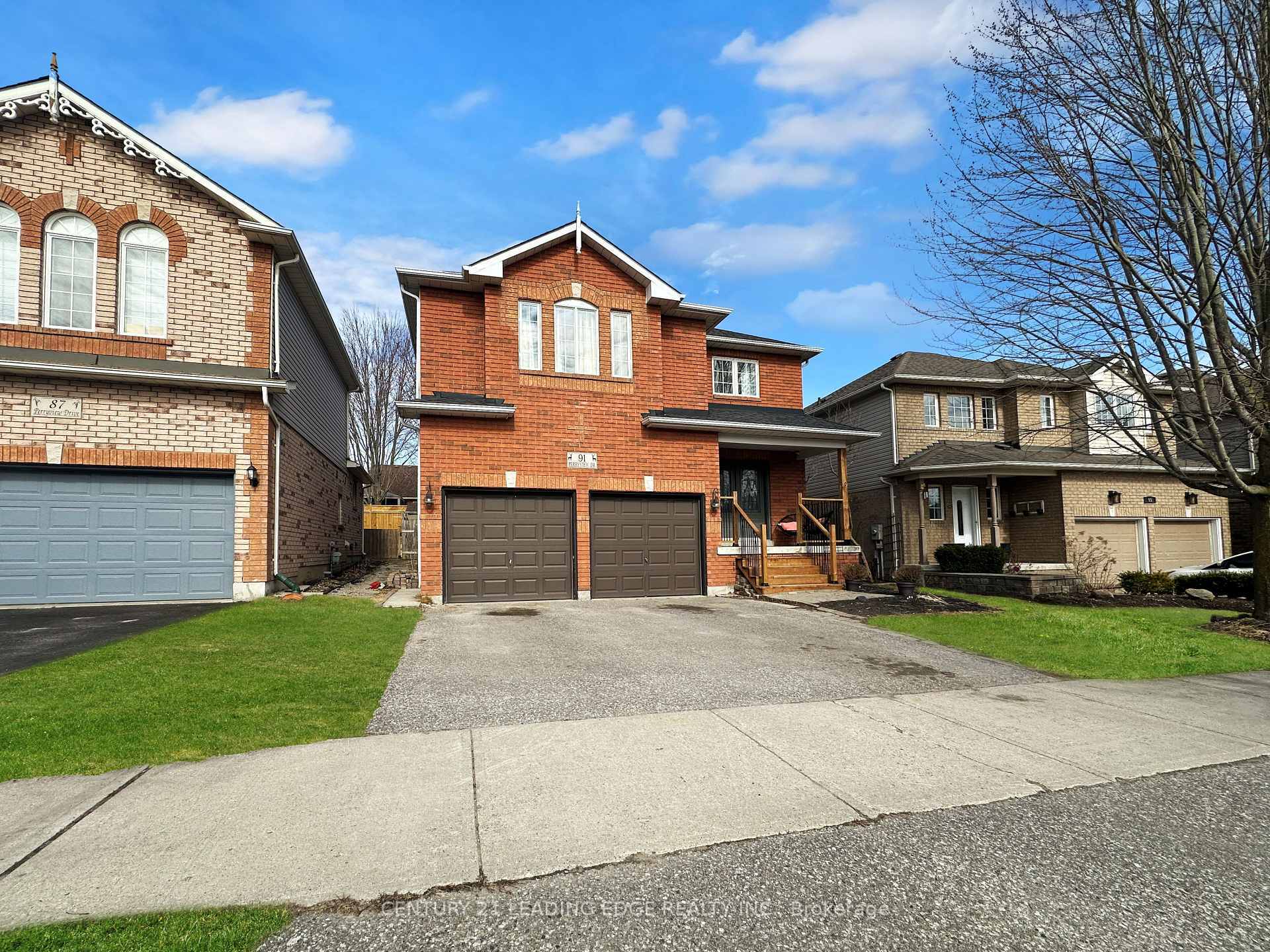 Property Photo: 91 Perryview Drive ON L9L 1T6