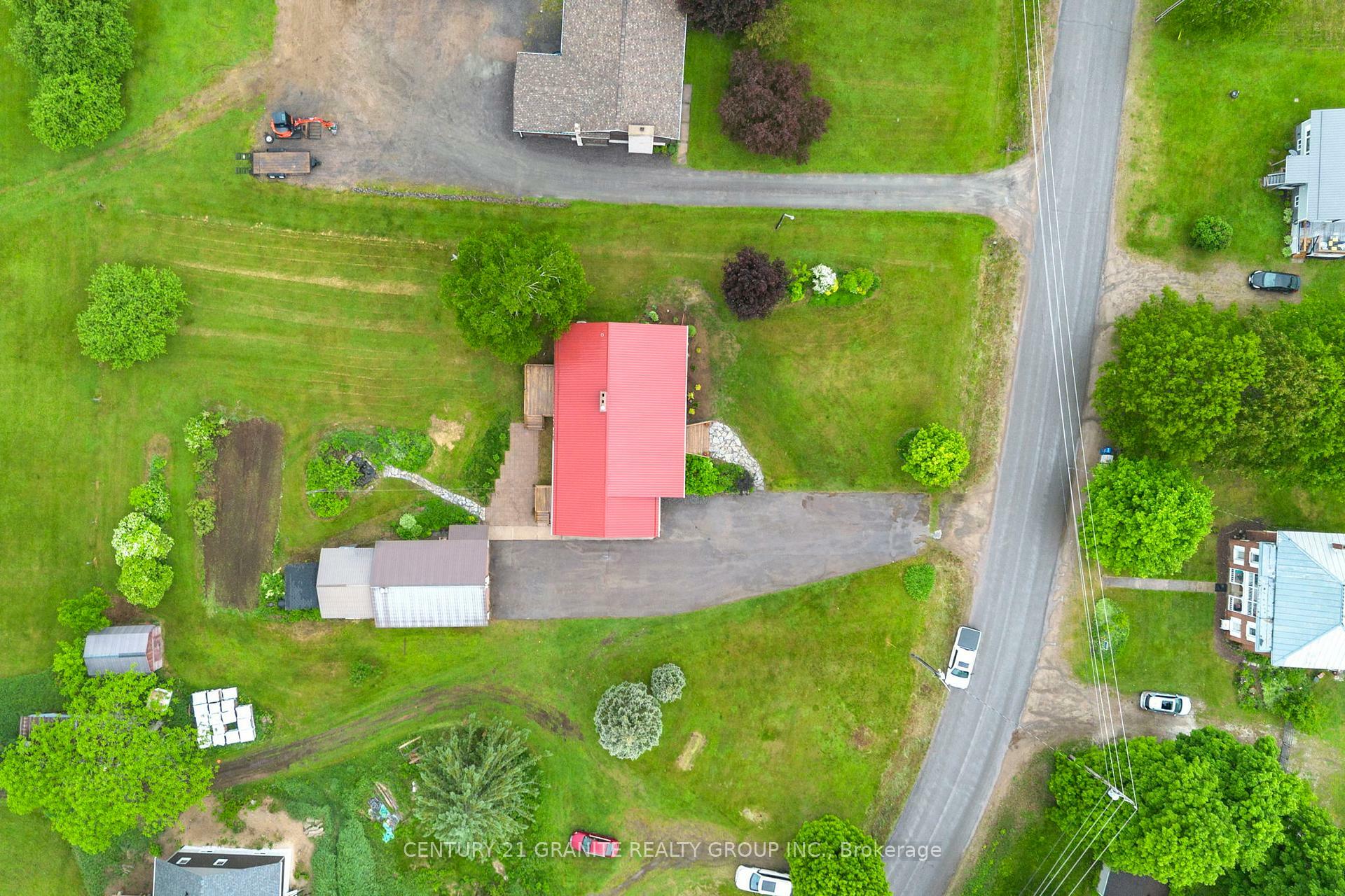 Property Photo: 1637 Fort Stewart Road ON K0L 1C0