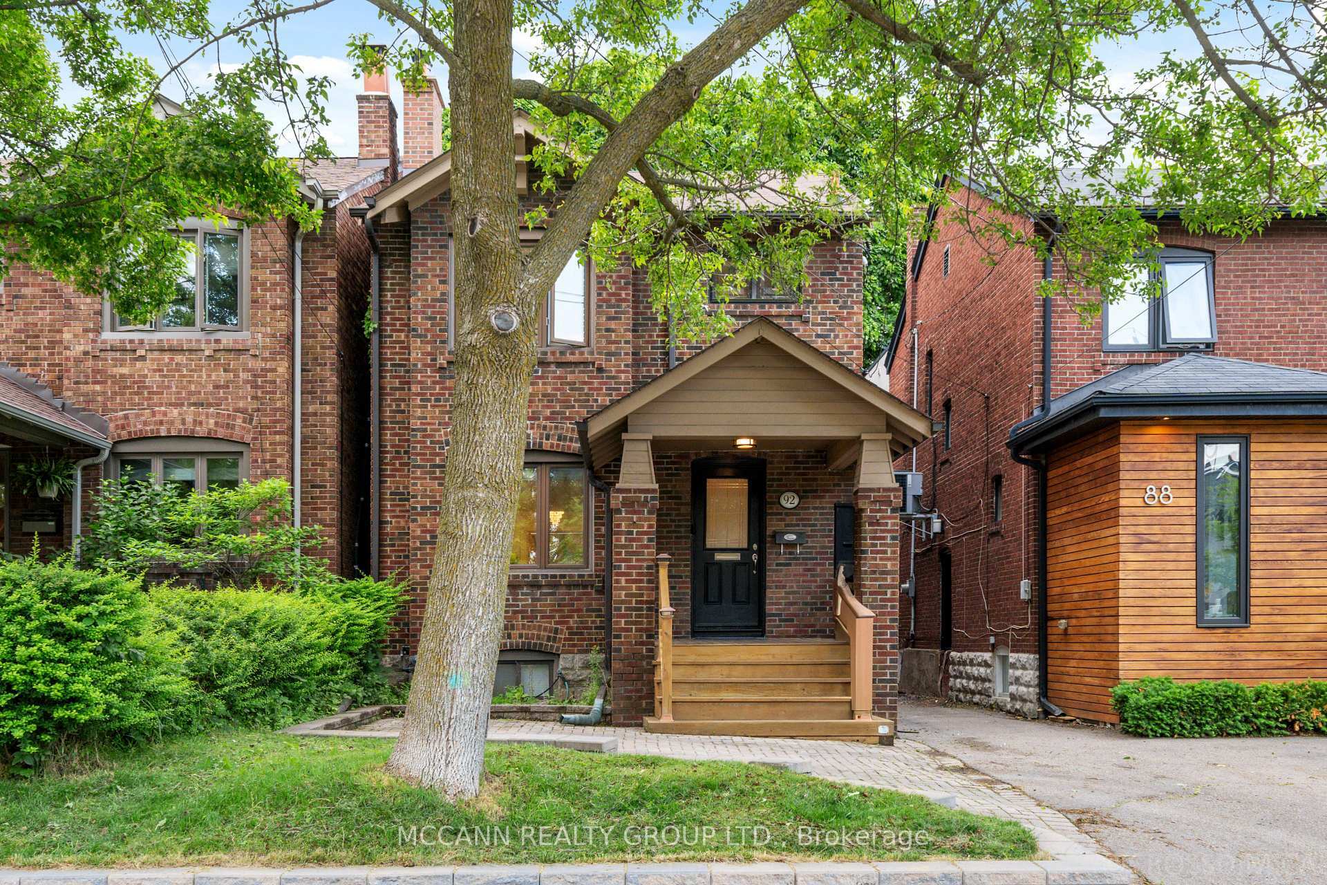 Property Photo: 92 Brookdale Avenue ON M5M 1P3