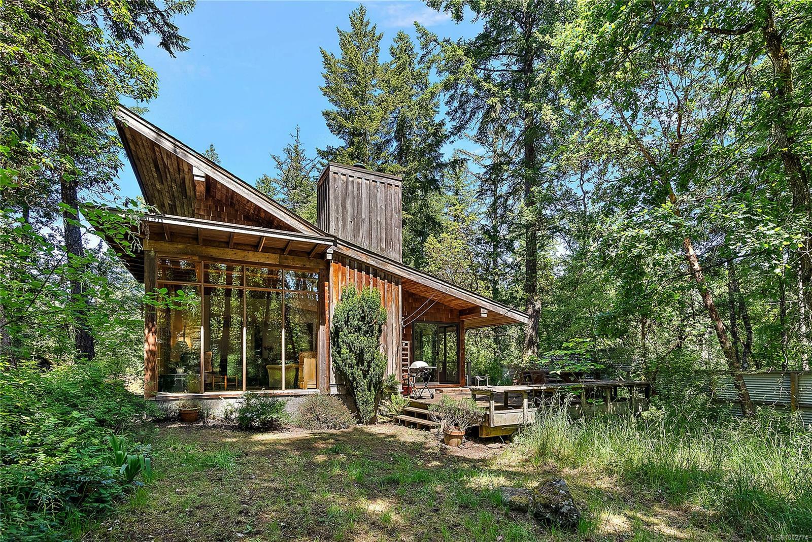 295 Viaduct Ave W  Saanich BC V9E 2B6 photo